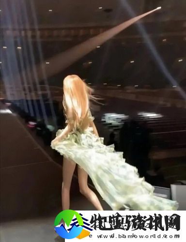 免费网站在线观看人数第一集引发热潮：精彩剧情与角色塑造让观众欲罢不能