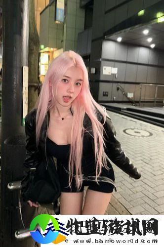女班长被c扒衣服作文引发热议，网友：这背后究竟隐藏了什么故事！