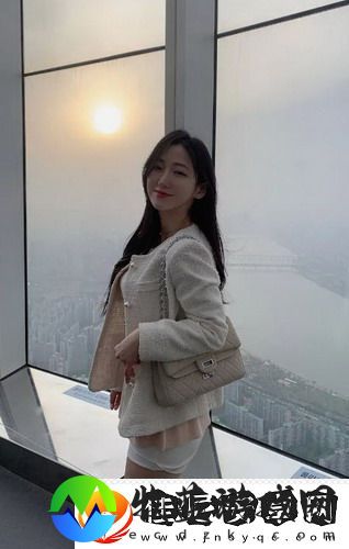 搬家工人当着老公的面瞎指挥让老公变成小助理